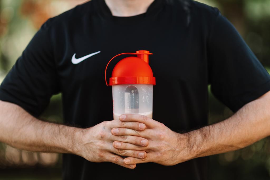 Milk or Plant-Based Protein Shakes: Which is Best for Your Body?